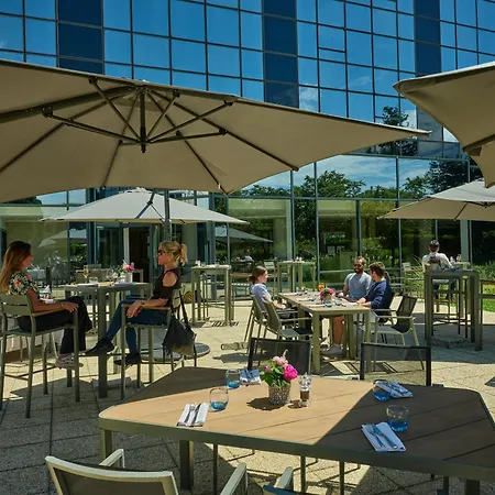 Courtyard by Marriott Paris Roissy Charles de Gaulle Airport-2